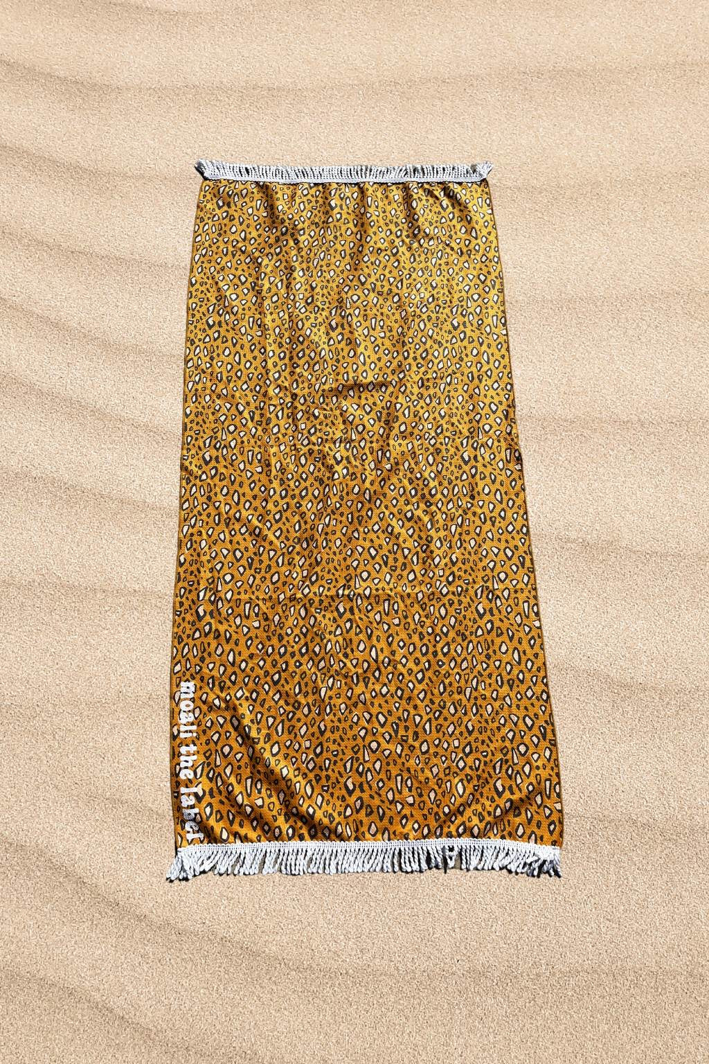 WILDE SAND FREE BEACH TOWEL