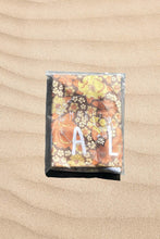 Load image into Gallery viewer, HENDRIX SAND FREE BEACH TOWEL
